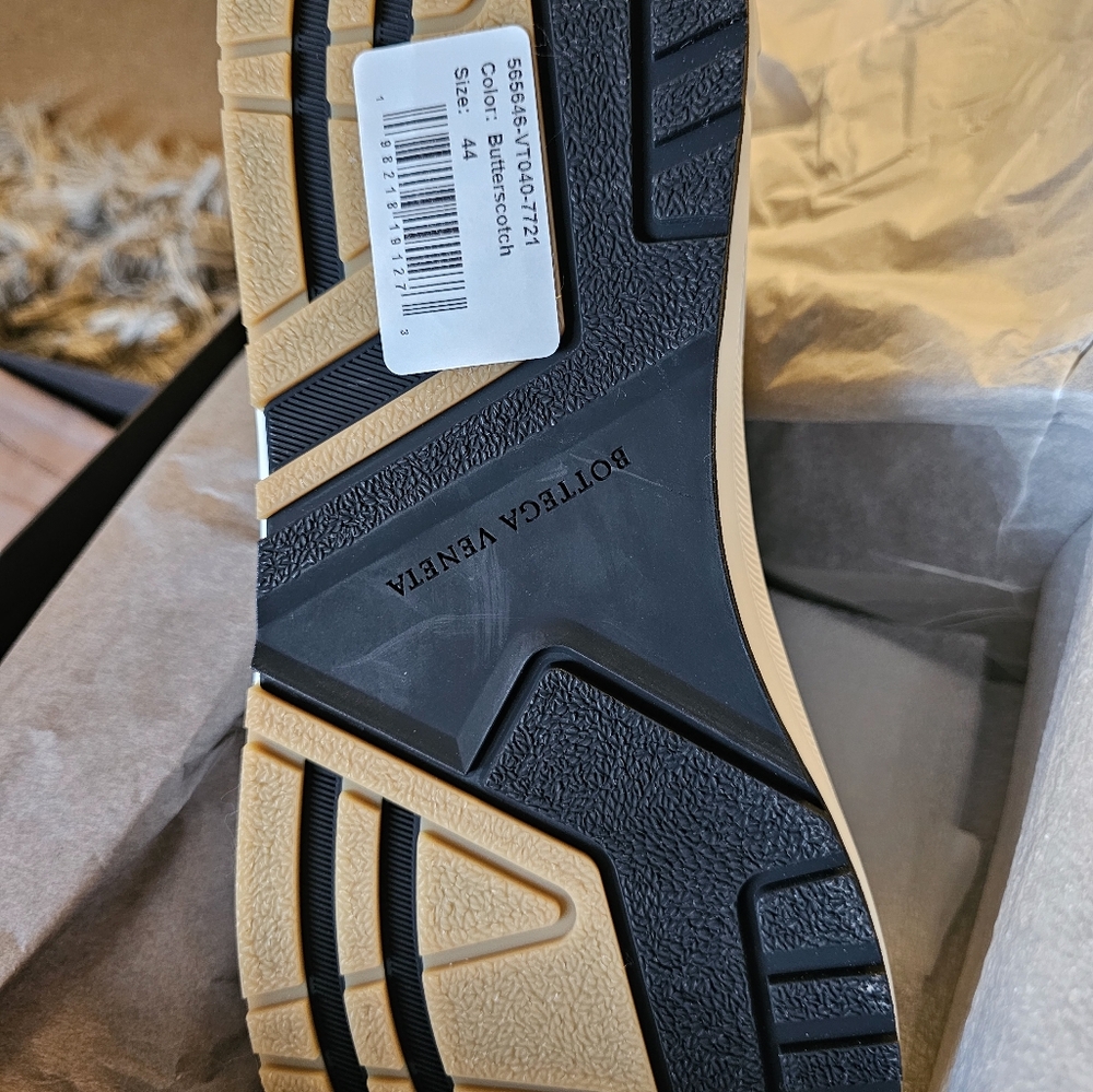 Bottega Veneta Yellow Sneakers - Picture 6 of 12